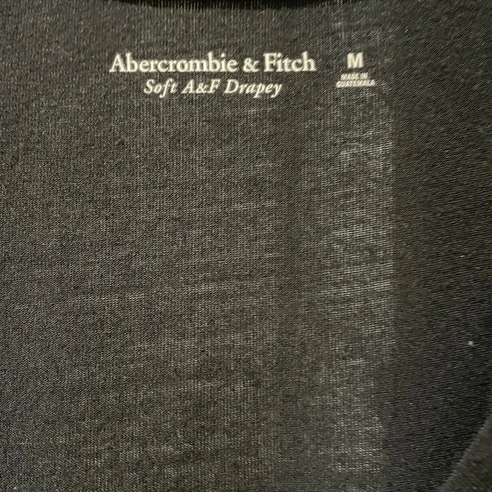 🌟(2 for $36) Abercrombie & Fitch V-Neck Tees | Soft A&F Drapey T-Shirt | Size M - Picture 5 of 13